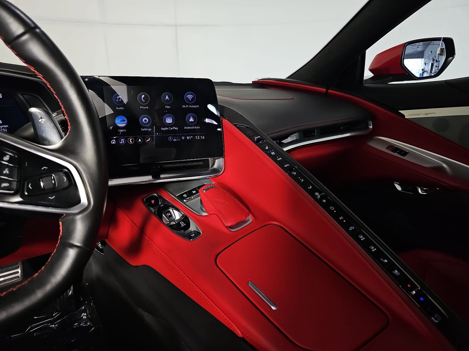 Used 2021 Chevrolet Corvette Stingray Premium Cpe w/ Z51 Performance Package RWD image 17