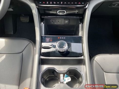 New 2026 Jeep Grand Cherokee Limited AWD/4WD image 13