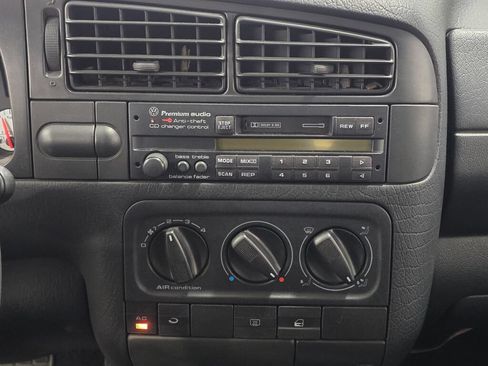 Used 1996 Volkswagen Golf GL FWD image 85