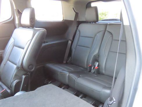 Used 2019 GMC Acadia SLT AWD/4WD image 25