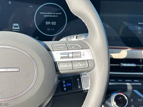 New 2025 Hyundai Sonata Limited image 16