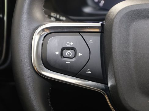 Used 2026 Volvo XC40 B5 Plus AWD/4WD image 34