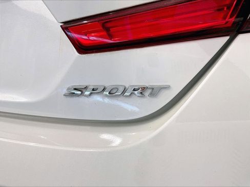 Used 2022 Honda Accord Sport image 28