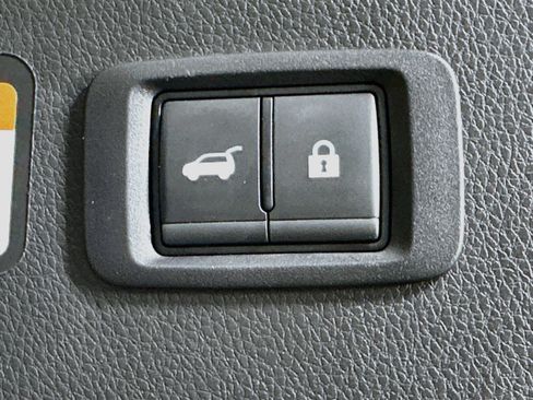 Used 2025 Mitsubishi Eclipse Cross SE AWD/4WD image 29
