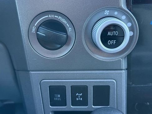 Used 2015 Toyota Sequoia SR5 image 33