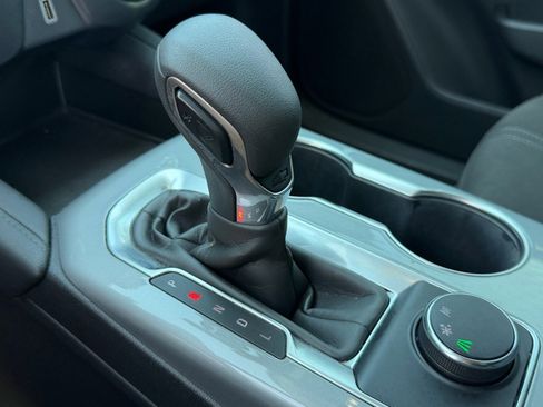 Used 2021 Chevrolet Blazer LT FWD image 26