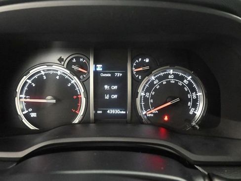 Used 2024 Toyota 4Runner TRD Off-Road image 13