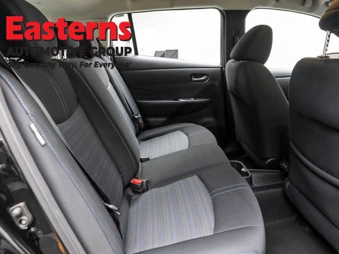 Used 2023 Nissan Leaf S image 22