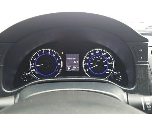 Used 2012 INFINITI G37 x w/ Premium Pkg image 11