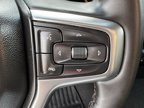 Used 2025 Chevrolet Silverado 2500 LT w/ Convenience Package image 24