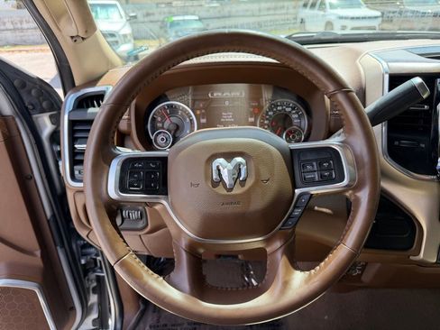 Used 2022 RAM 3500 Laramie AWD/4WD image 20