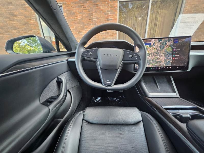 Used 2023 Tesla Model S AWD/4WD image 4
