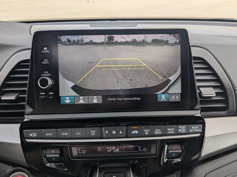 Used 2025 Honda Odyssey Sport-L image 29