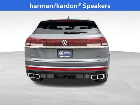 Certified 2025 Volkswagen Atlas Cross Sport SEL Premium R-Line AWD/4WD image 4