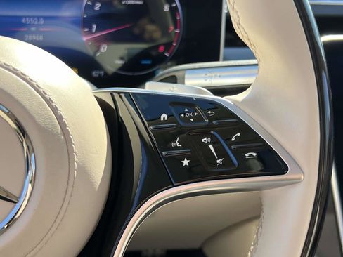 Used 2023 Mercedes-Benz S 500 4MATIC image 23