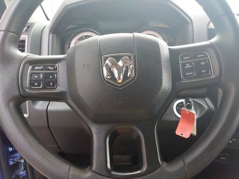 Used 2018 RAM 1500 Express AWD/4WD image 21