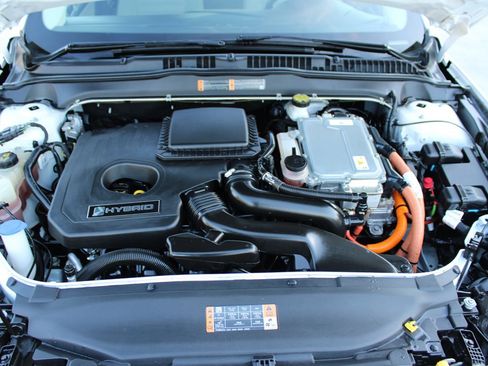 Used 2018 Ford Fusion S image 34