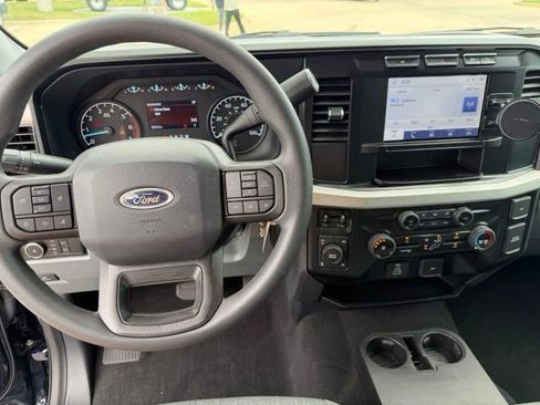 Used 2024 Ford F250 XL w/ STX Appearance Package AWD/4WD image 13