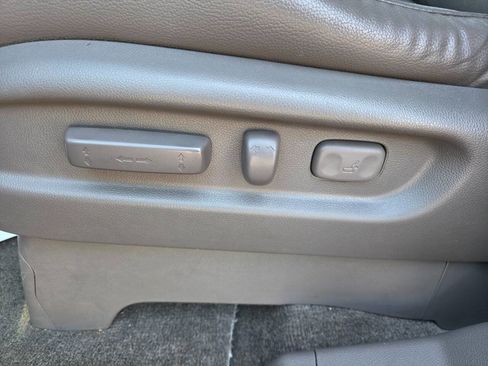 Used 2014 Honda Odyssey EX-L image 17