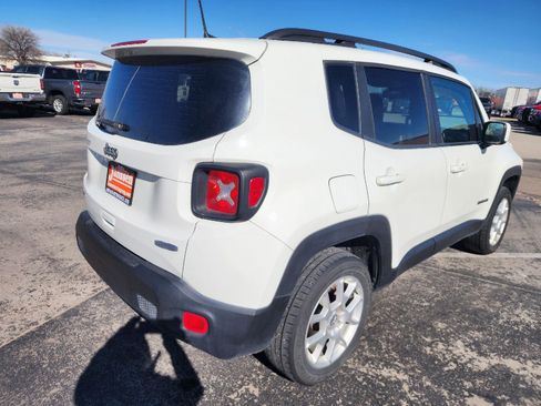 Used 2020 Jeep Renegade Latitude w/ Cold Weather Group image 6