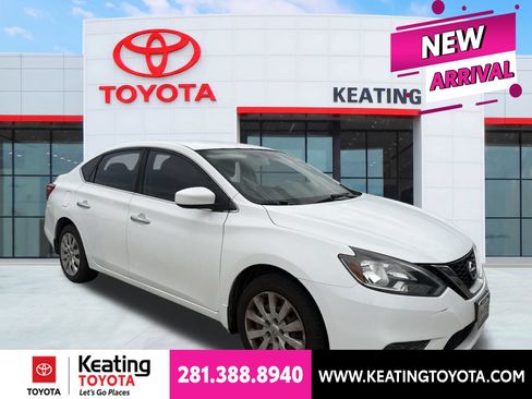 Used 2017 Nissan Sentra S FWD image 1