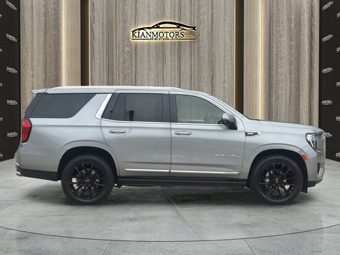 Used 2023 GMC Yukon Denali RWD image 8