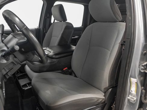 Used 2021 RAM 2500 Big Horn image 32