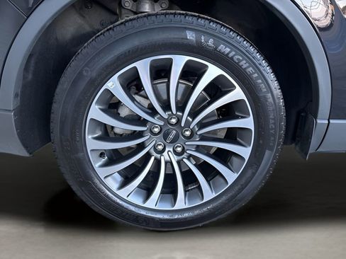 Used 2024 Lincoln Aviator Reserve AWD/4WD image 37