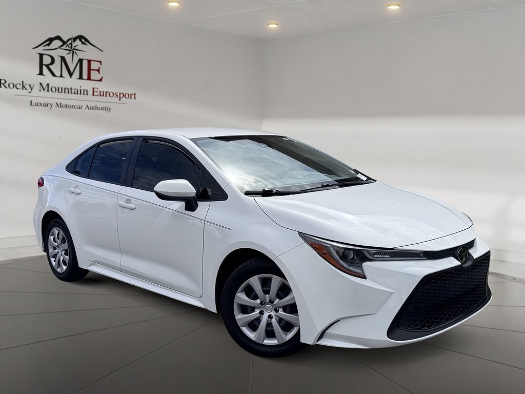 Used 2022 Toyota Corolla LE FWD image 1