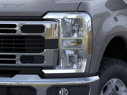 New 2026 Ford F250 XLT w/ 360-Degree Camera Package AWD/4WD image 18