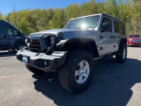 Used 2021 Jeep Wrangler Unlimited Sport AWD/4WD image 4