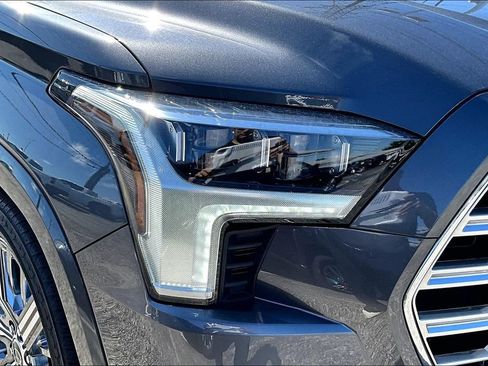 Used 2024 Toyota Sequoia Capstone AWD/4WD image 41