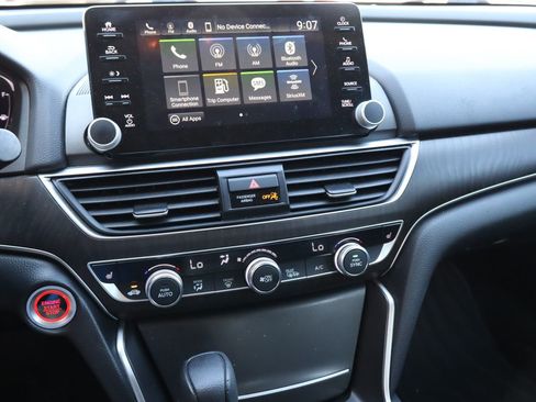 Used 2020 Honda Accord EX image 7