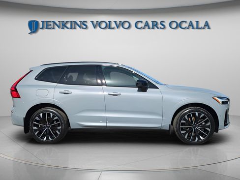 New 2026 Volvo XC60 T8 Ultra w/ Protection Package Premier image 9