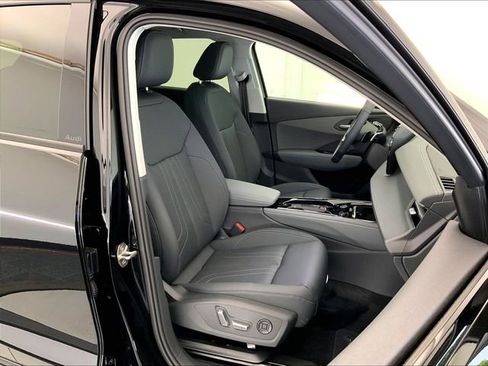 New 2026 Audi Q3 quattro 2.0T AWD/4WD image 11