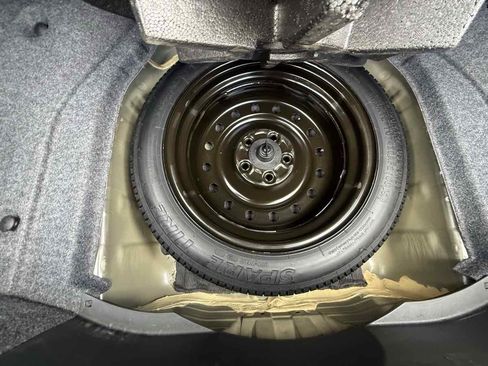 Used 2010 Acura TL SH-AWD image 23