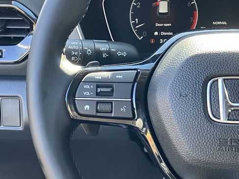 Certified 2025 Honda Pilot EX-L image 21