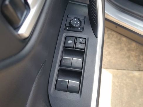 Used 2023 Toyota RAV4 XLE FWD image 18