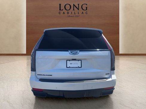 Certified 2024 Cadillac Escalade Sport w/ LPO, ONYX Package AWD/4WD image 4