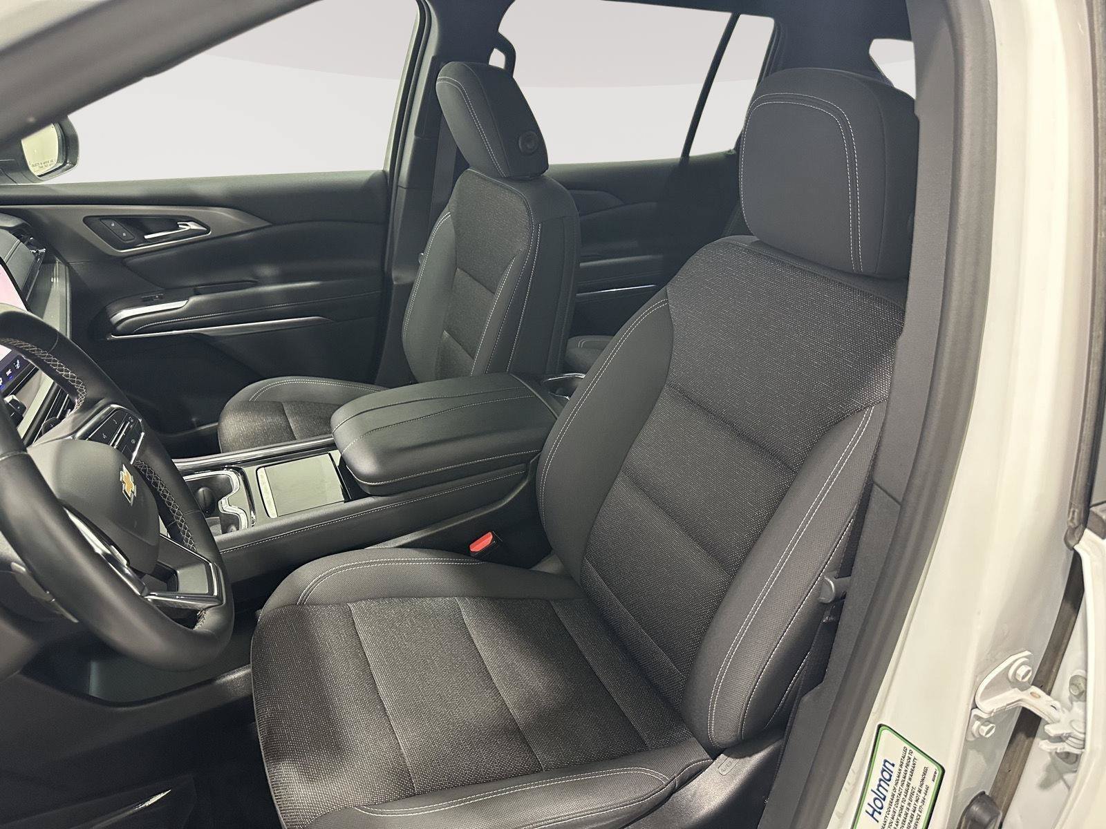 Used 2024 Chevrolet Traverse LT w/ LPO, Floor Liner Package AWD/4WD image 17