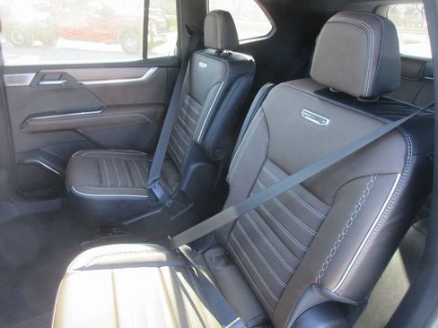 New 2026 GMC Acadia Denali Ultimate image 14