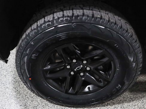 Used 2024 Chevrolet Silverado 1500 LT Trail Boss w/ LT Trail Boss Premium Package image 11