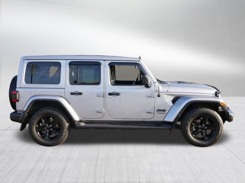 Used 2021 Jeep Wrangler Unlimited Sahara image 8
