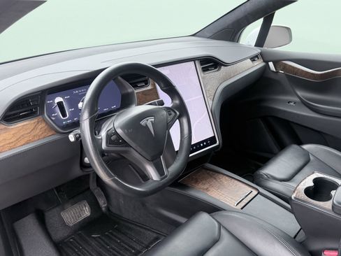 Used 2020 Tesla Model X Long Range AWD/4WD image 32