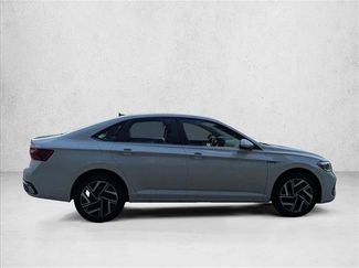 Used 2024 Volkswagen Jetta SEL FWD video 4