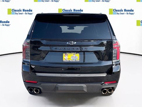 Used 2025 Chevrolet Suburban Z71 AWD/4WD image 7
