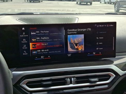 Used 2024 BMW 430i Coupe w/ M Sport Package image 21