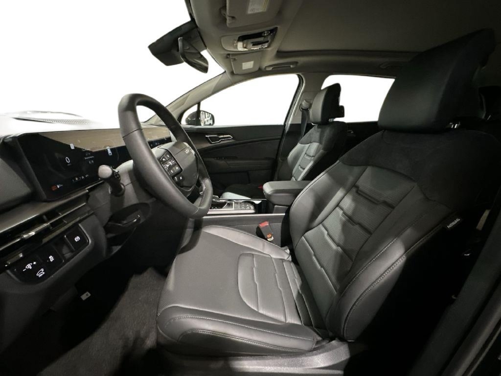 New 2026 Kia Sportage SX FWD image 12