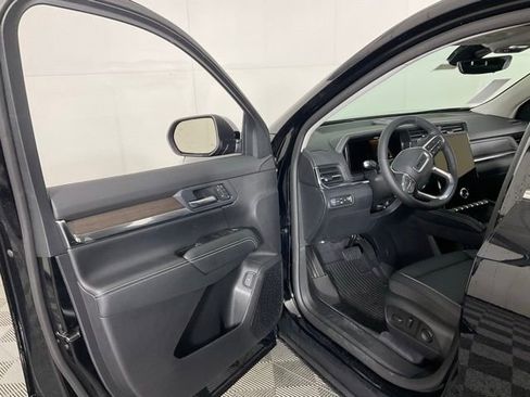 New 2026 GMC Terrain Denali w/ LPO, Floor Liner Package image 23