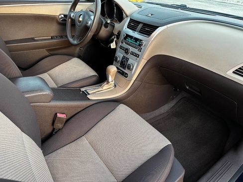 Used 2011 Chevrolet Malibu LS FWD image 12